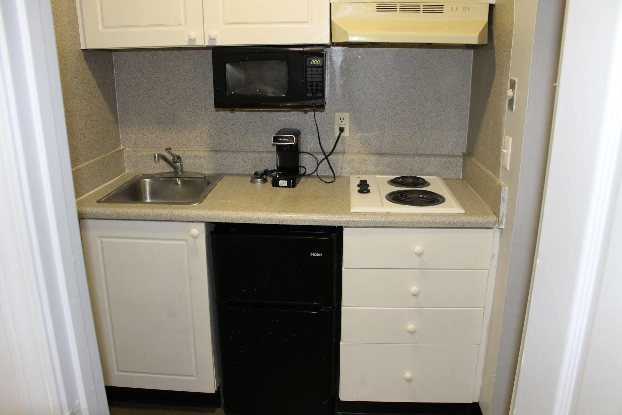 Budgetel Inn And Suites Atlanta Midtown エクステリア 写真